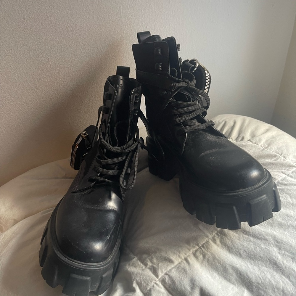 Black Combat Boots with Chunky Sole and Rugged Design